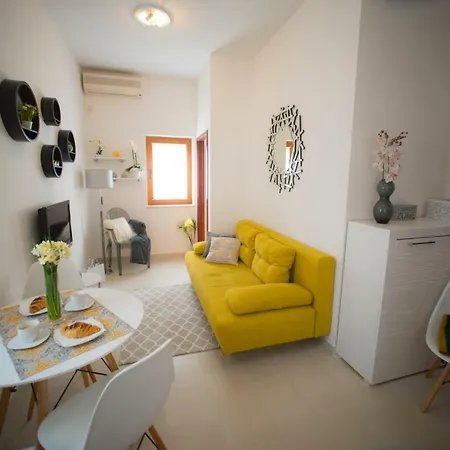 Apartment Up